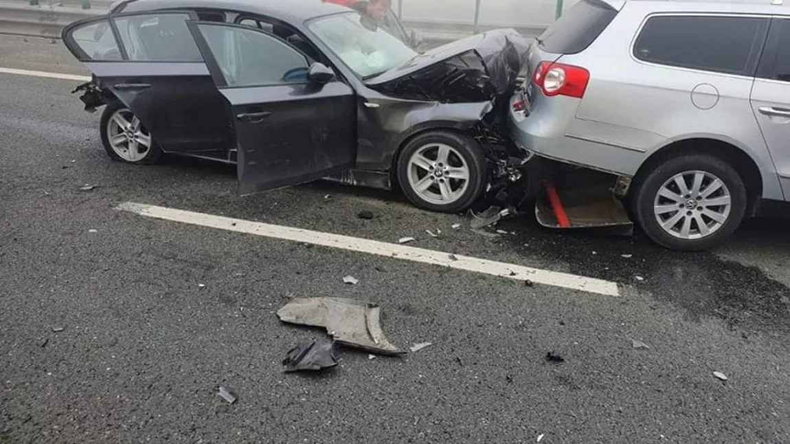 Planul roşu de intervenţie a fost activat! Accident rutier cu 40 de maşini implicate  pe Autostrada Soarelui - GALERIE FOTO