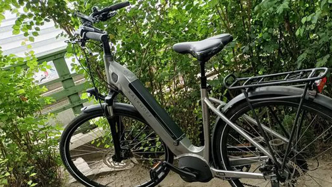 Un bărbat din Iași este cercetat penal după ce ar fi furat o bicicletă electrică! Hoțul vânduse bicicleta în Braşov