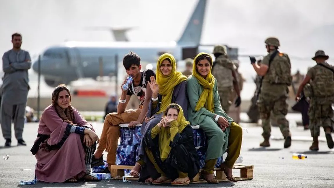 SUA intensifică efortul de evacuare din Kabul în contextul în care talibanii au preluat conducerea din Afganistan
