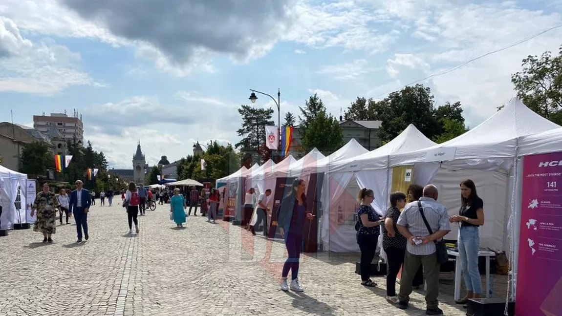 ­­­­A început târgul locurilor de muncă dedicat românilor din diaspora, la Iași - FOTO