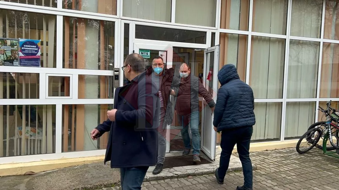 Suspecţii dublului asasinat din Moara de Vânt au fost ridicaţi din cartierul Tudor Vladimirescu (Exclusiv), FOTO, VIDEO
