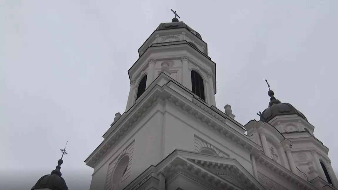 Sfântă Liturghie Arhierească în prima zi din an, la Catedrala Mitropolitană din Iași -VIDEO