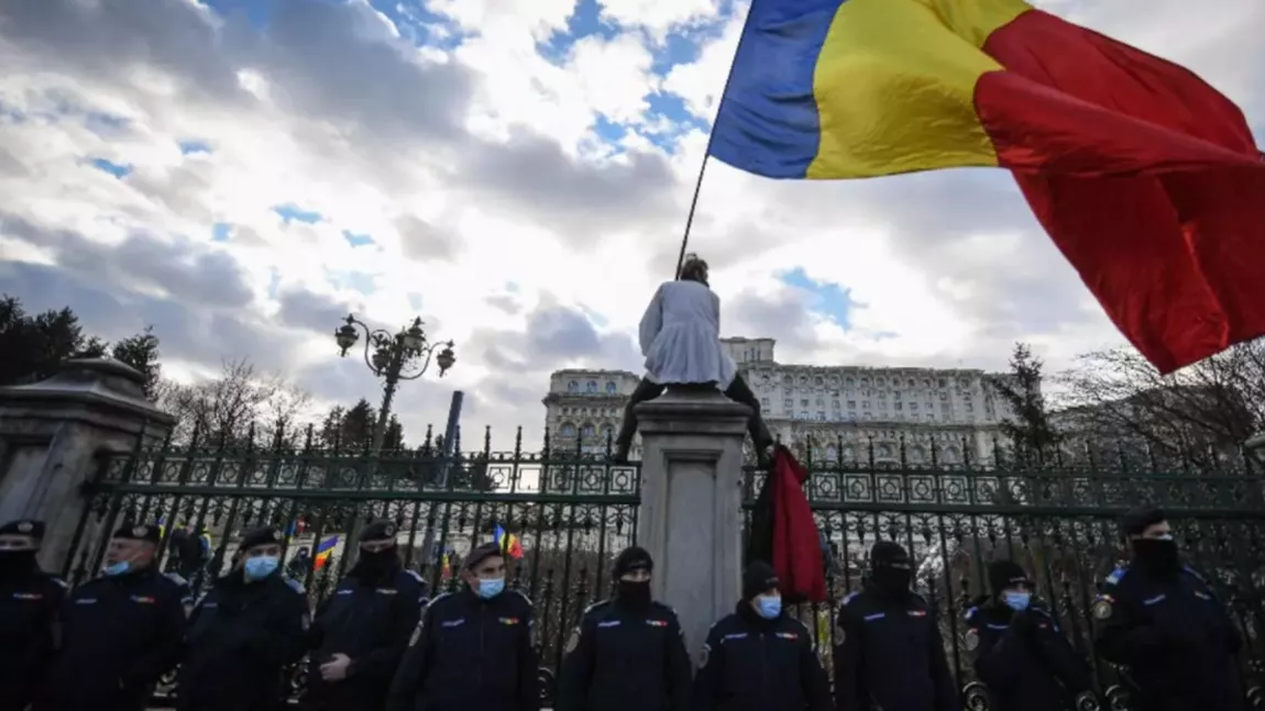 Noi proteste în Bucureşti. Se cere demisia lui Alexandru Rafila, ministrul Sănătăţii