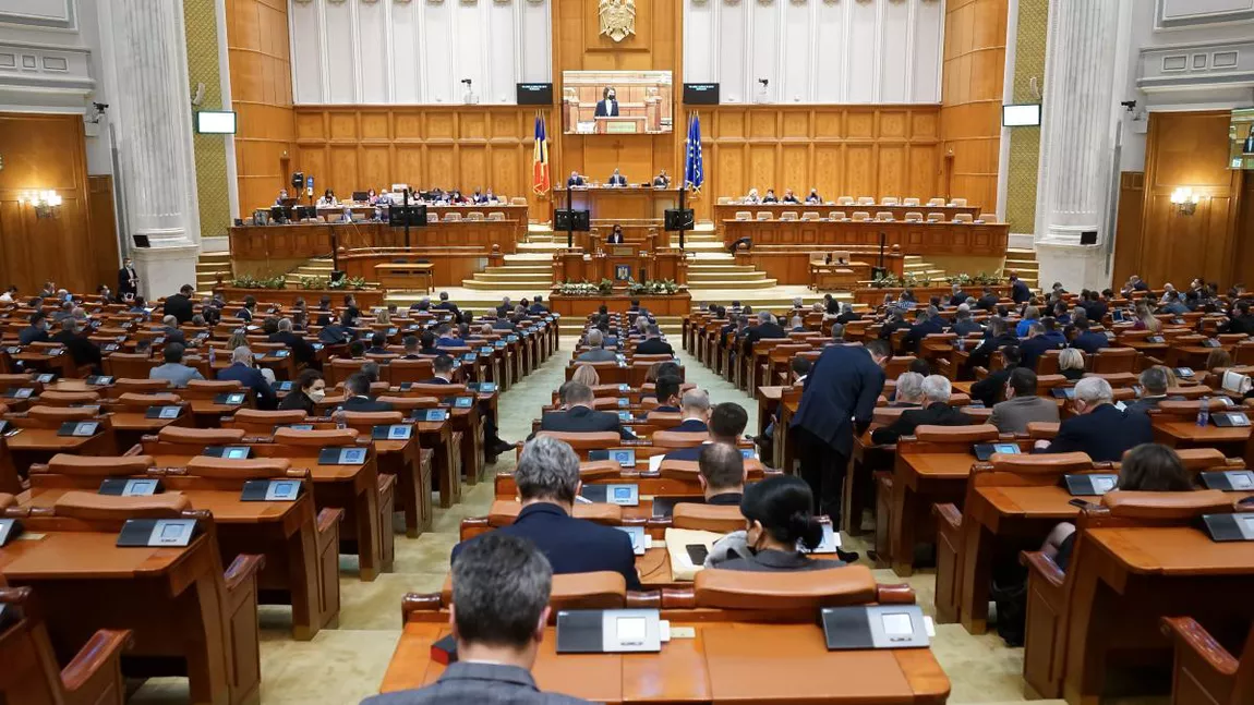 Live-ul din Parlamentul României va fi în continuat permis, dar în anumite condiții! George Simion va ataca la Curtea Constituțională