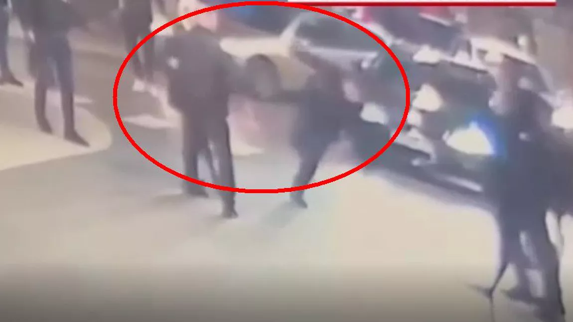 Un polițist a fost bătut de un interlop sub privirile colegilor lui -FOTO, VIDEO