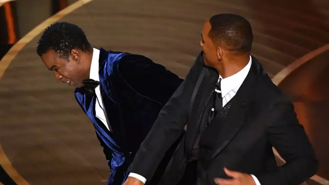 Will Smith i-a tras o palmă în direct prezentatorului Chris Rock, la Oscar! Acesta a făcut o glumă despre soția actorului - FOTO, VIDEO