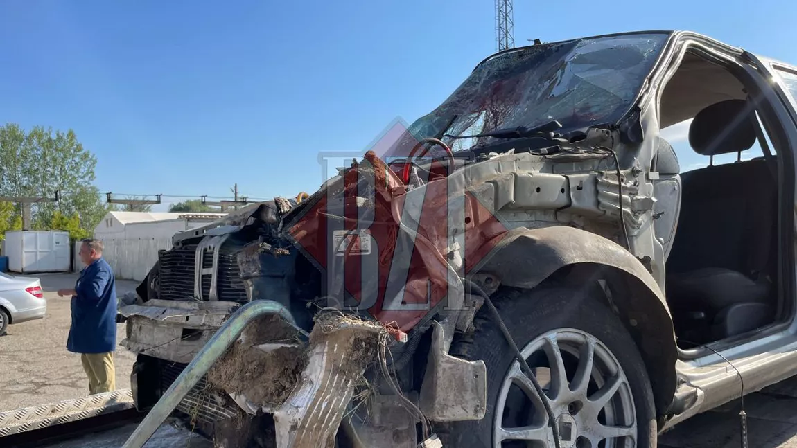 Accident grav în Chicerea, din judeţul Iași unde o mașină a intrat într-o casă. Două persoane sunt în comă, după ce șoferul beat a pierdut controlul autoturismului - EXCLUSIV, FOTO, UPDATE