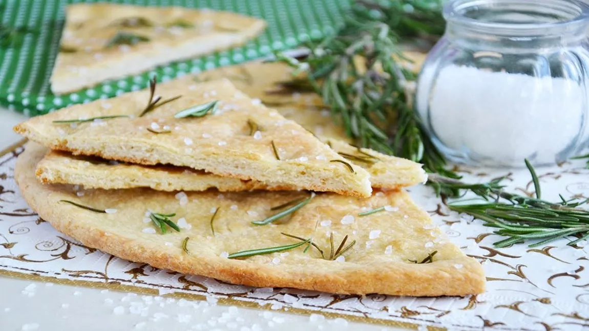 Rețetă focaccia subțire. Cum să pregătești deliciul autentic italian la tine acasă