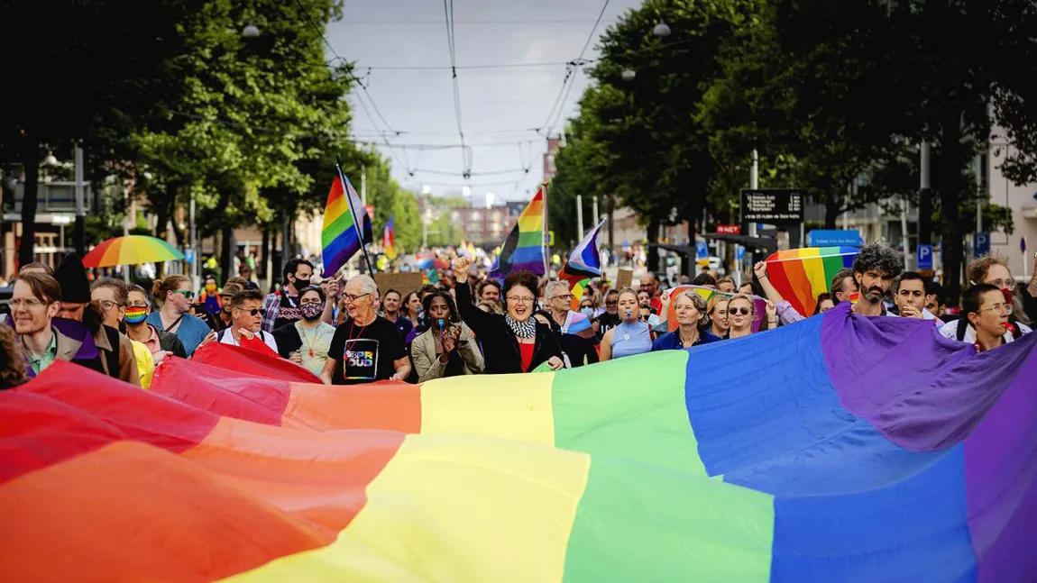 Slovenia devine prima ţară din Europa de Est care legalizează căsătoria între persoanele de acelaşi sex
