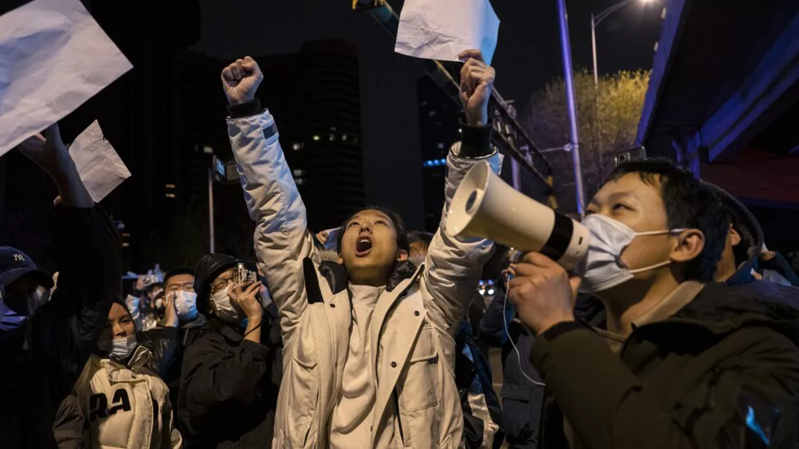 China a anunţat o relaxare generală a restricţiilor împotriva COVID-19, după un val de proteste violente