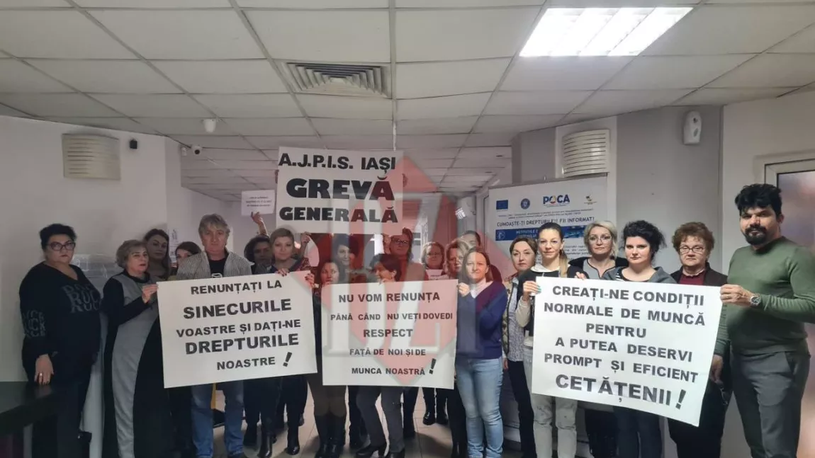 A doua zi de grevă generală la AJPIS, AJOFM și ITM Iași - FOTO