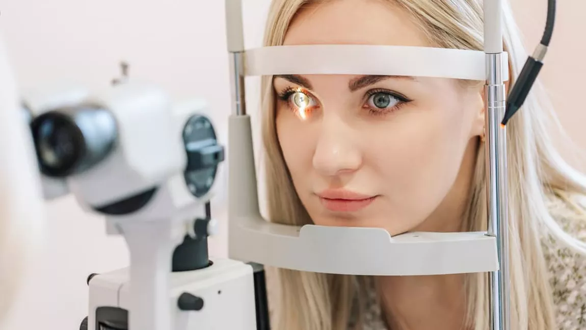 Ce implică un consult optometric și cum se desfășoară?