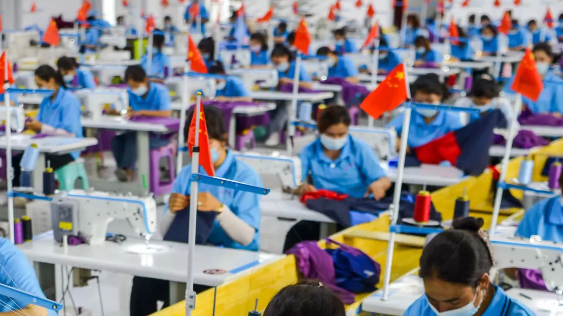 Uniunea Europeană vrea să interzică produsele fabricate prin muncă forțată, o măsură luată pentru a proteja drepturile omului din China  