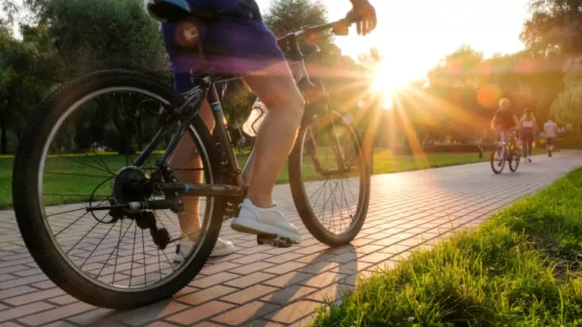 Se dau bani pentru cei care merg cu bicicleta la muncă. Iată ce reguli trebuie să respecte beneficiarii