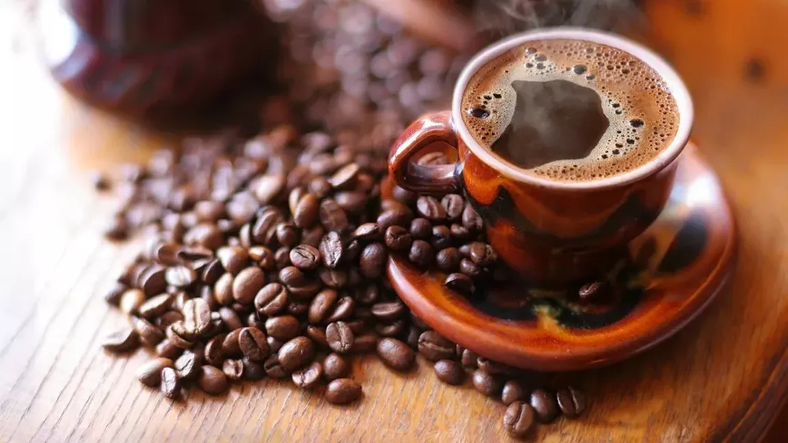 Cafeaua decofeinizată: Cât de sănătoasă este și care sunt beneficiile