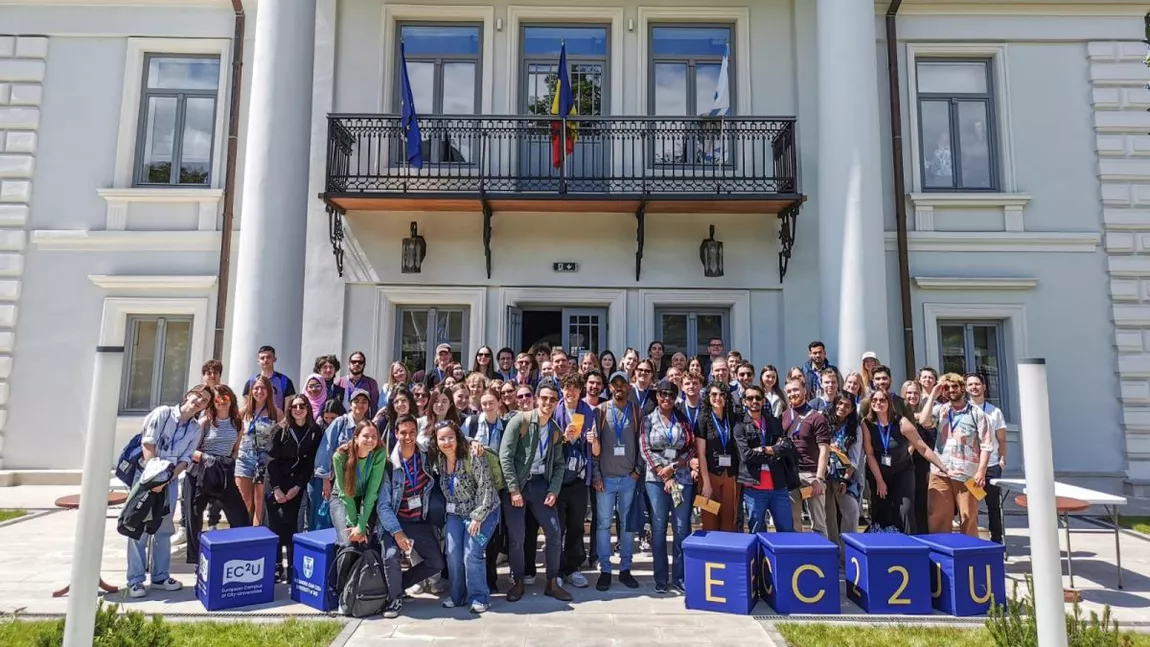 73 de studenți din 9 țări europene au dezbătut la UAIC Iași despre importanța alegerilor europarlamentare - FOTO