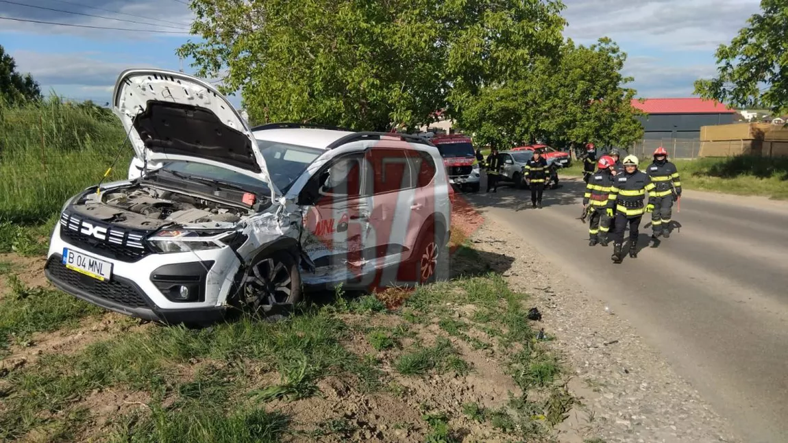 Accident rutier în județul Iași. Două autoturisme s-au ciocnit la Miroslava - EXCLUSIV FOTO