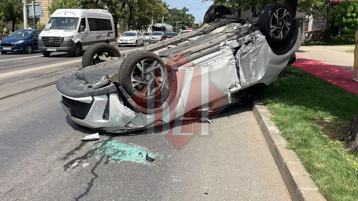 Accident rutier în Copou! Două autoturisme au intrat în coliziune - FOTO, VIDEO, UPDATE