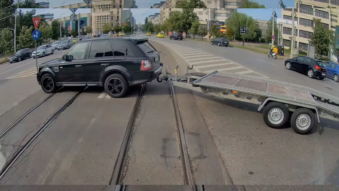 Accident evitat la limită, în Podu Roș! Vatmanul a tras disperat de manetă după ce un șofer a trecut pe roșu: „Aveam tramvaiul plin de călători”