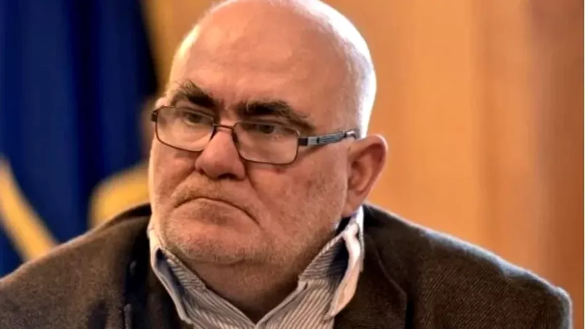 Zeci de profesori din SNSPA cer „demisia imediată” a lui Alfred Bulai