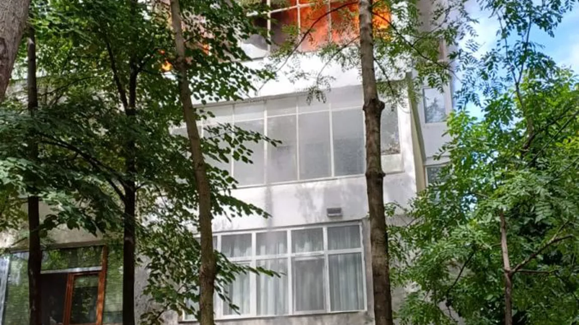 Incendiu în Iași! Flăcările au cuprins un apartament de pe strada Nicolina- UPDATE, VIDEO