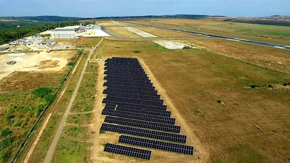 Aeroportul Internațional Iași va avea un nou parc fotovoltaic. Valoarea totală a proiectului este de 3,4 milioane euro