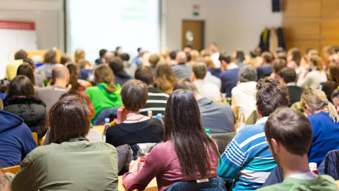 Se desființează o facultate importantă din România! Ce se întâmplă cu studenții înscriși deja