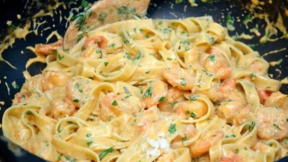 Cum să pregătești tagliatelle cu creveți? Un deliciu italian pe masa ta