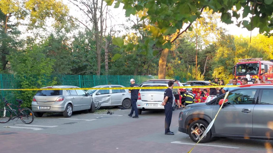 Nouă decizie a procurorilor privind accidentul din Parcul Pantelimon! Tânărul de pe locul din dreapta al mașinii este acuzat de omor din culpă