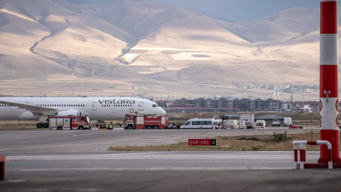 Un avion a efectuat o aterizare de urgenţă în estul Turciei din cauza unei alerte cu bombă