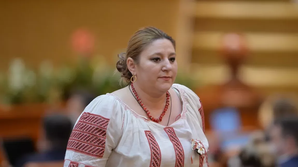 Mai mulți parlamentari au plecat din partidul S.O.S. România. Diana Șoșoacă: „Trădătorii au fost cumpărați de PSD și PNL cu 300.000 de euro”