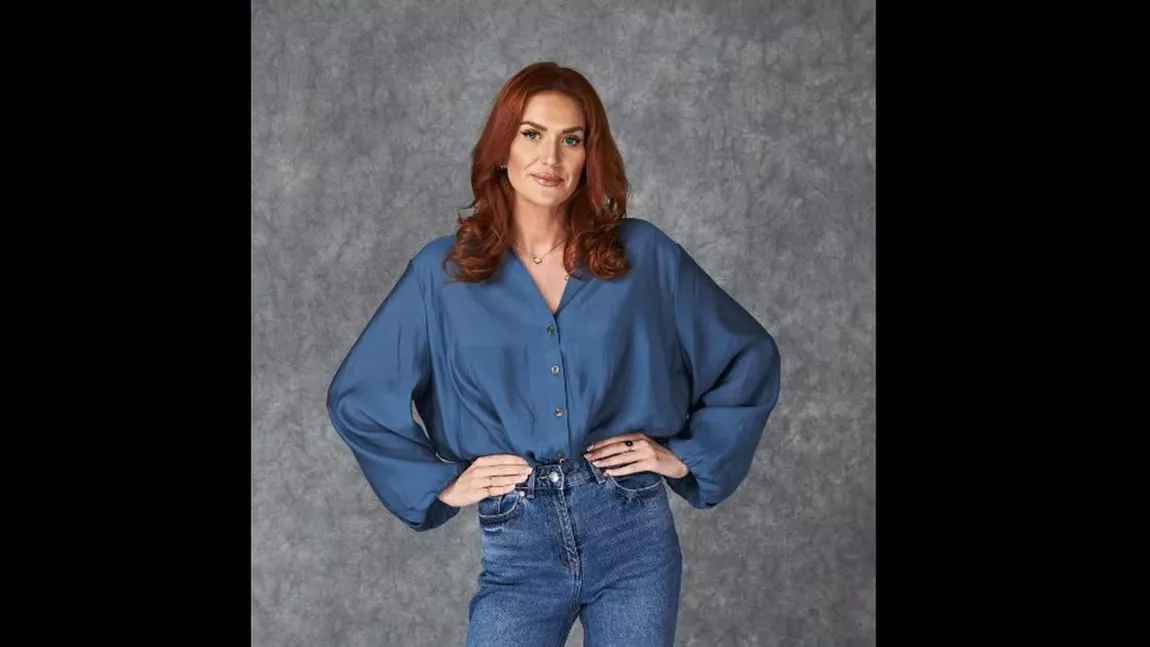 Caz uluitor! Are două vaginuri și câte un iubit pentru fiecare!
