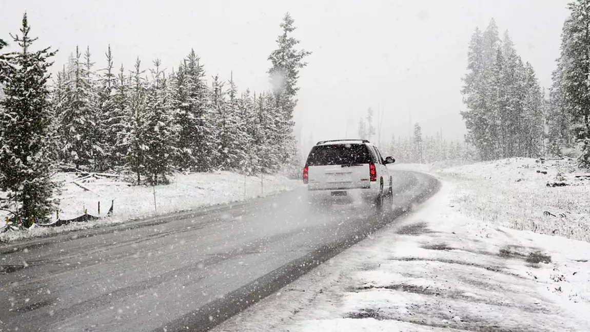 Codul galben de ninsori s-a prelungit. Zonele în care va ninge