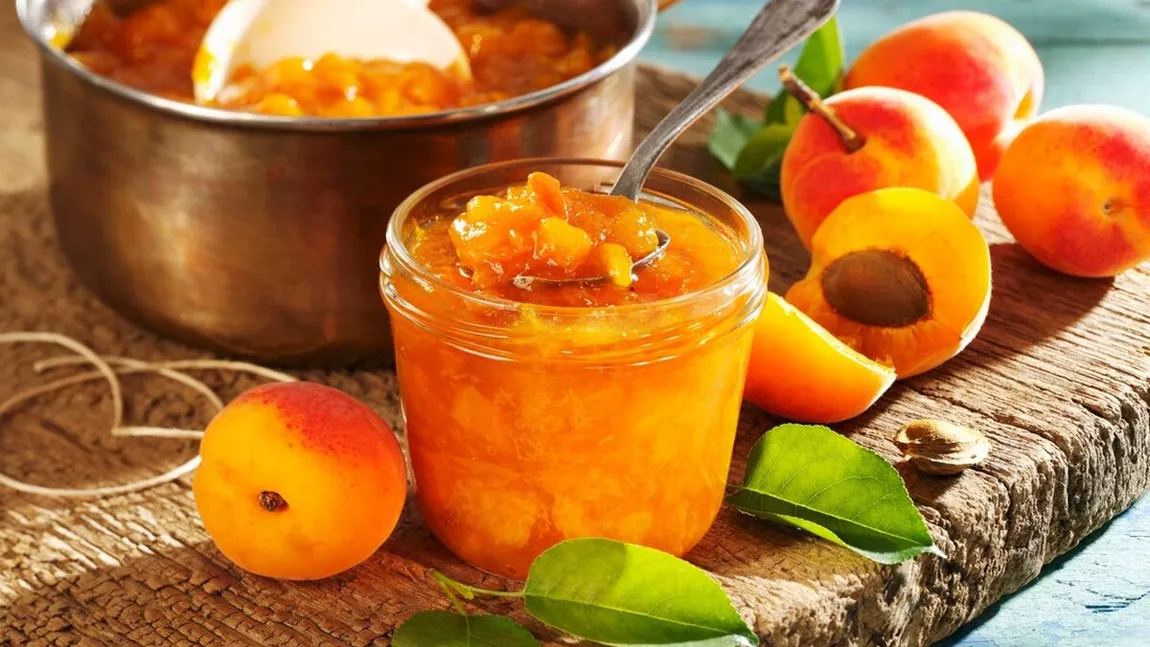 Cum să pregătești dulceața de caise. Rețetă autentică pentru un desert cu arome de vară