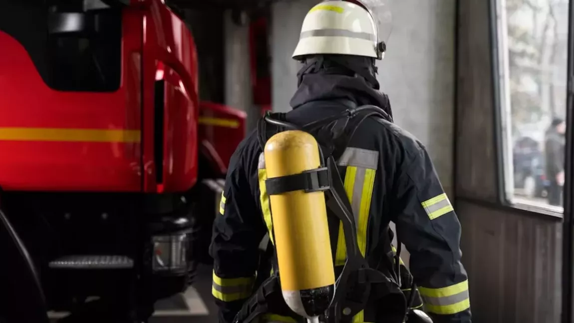 Incendiu în Ciurea. Pompierii ieșeni intervin