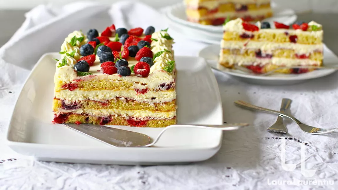 Rețete de tort simple. Încearcă două deserturi inedite și ușor de preparat