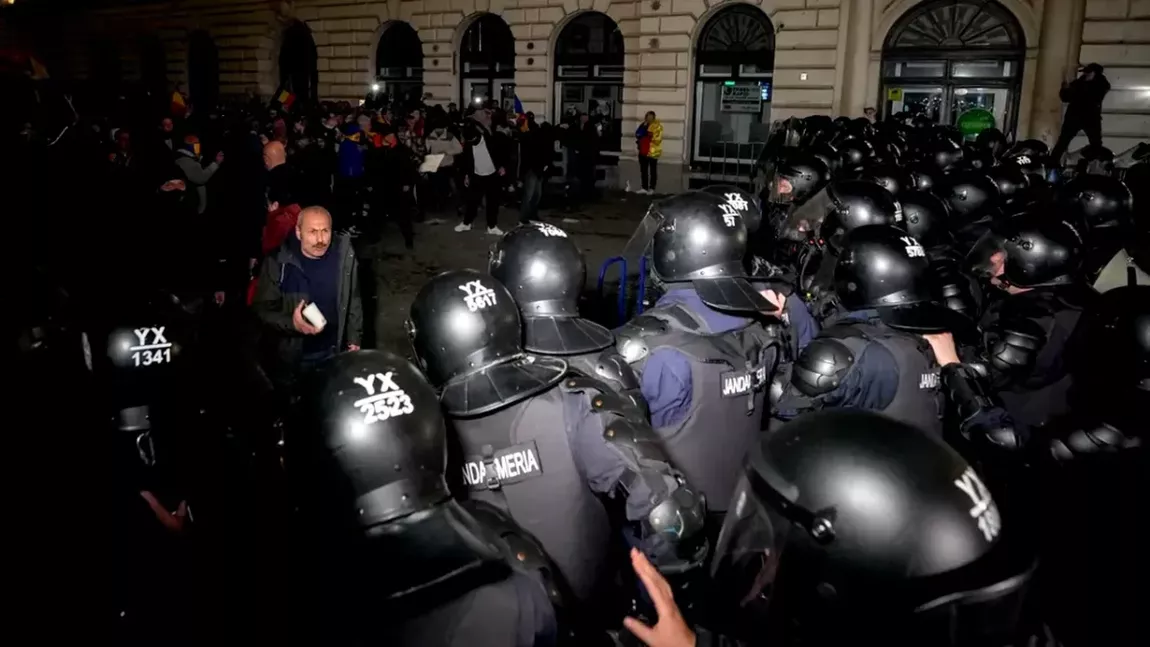 Jandarm către protestatari: ”Femeile ucrainence sunt mai frumoase și deștepte decât româncele”! Dialog halucinant