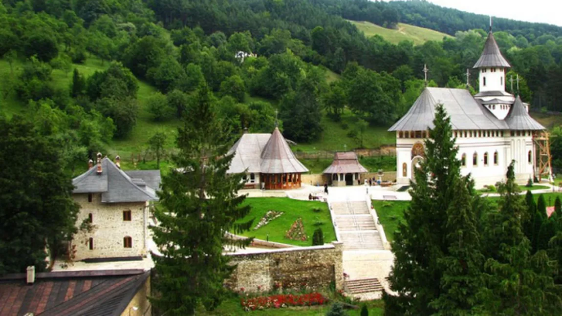 Traseu montan: Piatra Neamt – Manastirea Petru Voda
