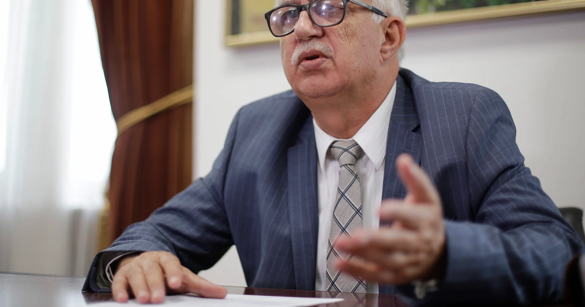 Ce spune fostul judecător CCR Augustin Zegrean despre decizia