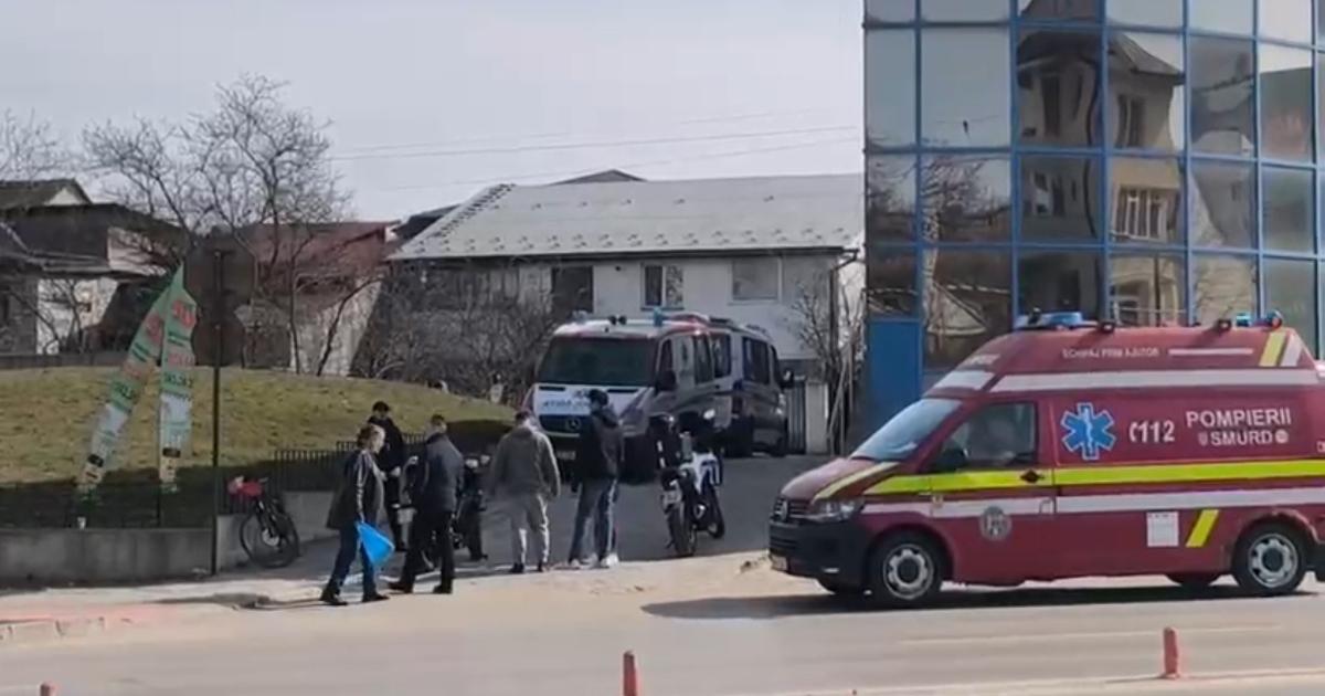 Accident pe Șoseaua Nicolina: Un adolescent de 17 ani transportat la spital