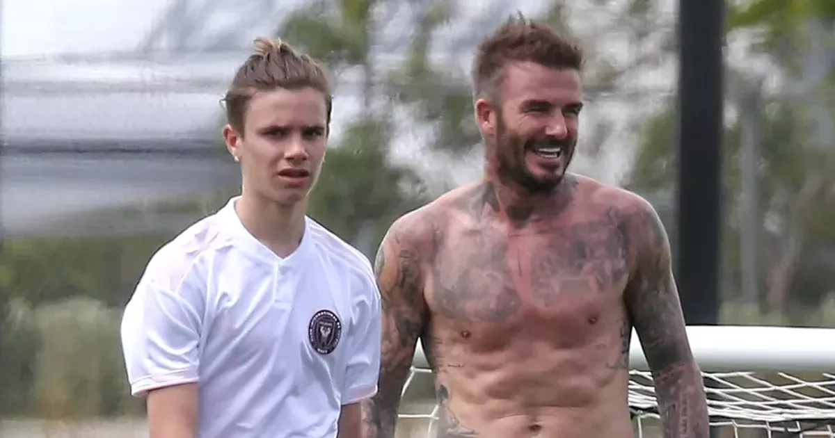 Romeo Beckham, săruturi pasionale în New York! Fiul celebrului