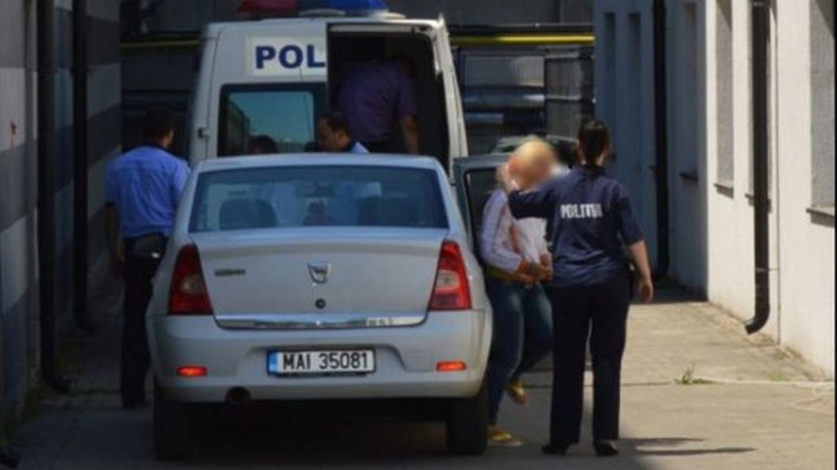 tanara retinuta pentur santaj Iasi