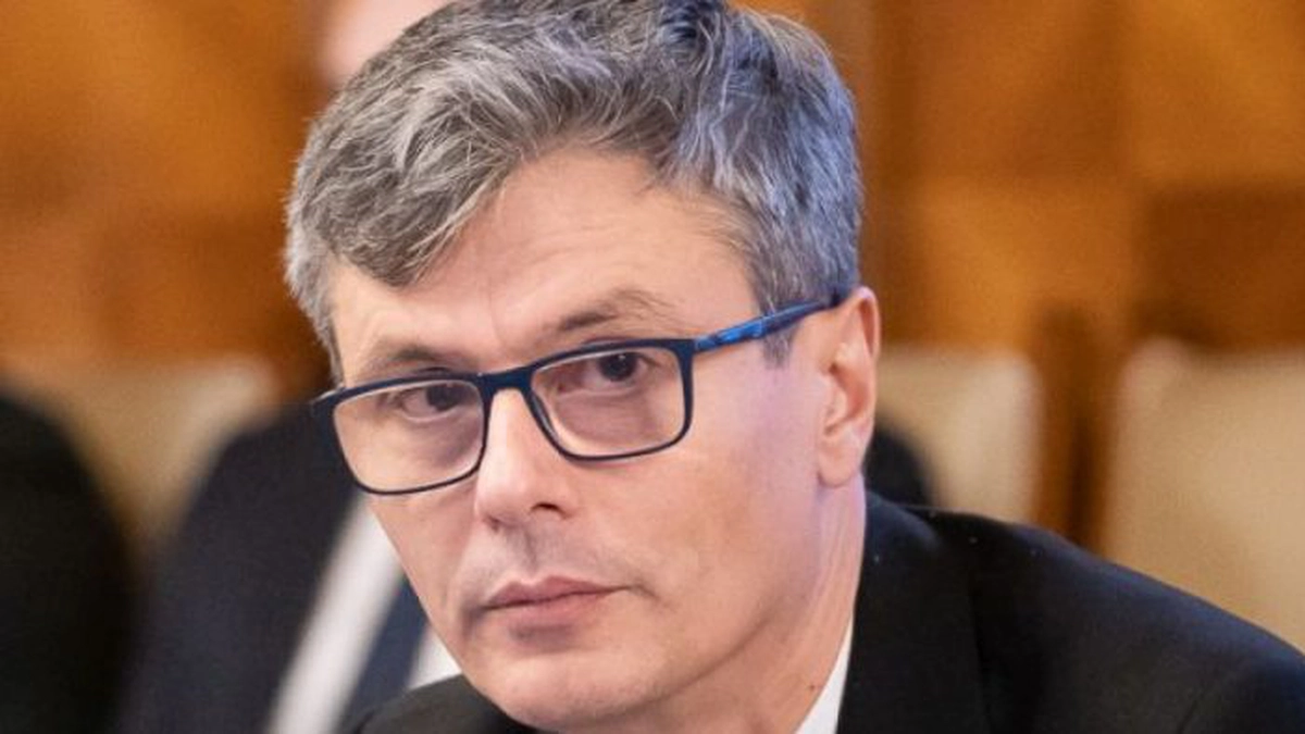 Ministrul Energiei şi Mediului de Afaceri, Virgil Popescu