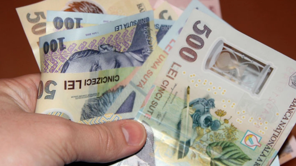 Românii vor primi bani în plus de la stat! Vezi care sunt condițiile