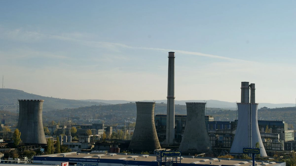 Cantitatea de combustibil pentru încălzirea locuințelor din municipiul Iași din acest an este asigurată la CET Tudor Vladimirescu și Holboca