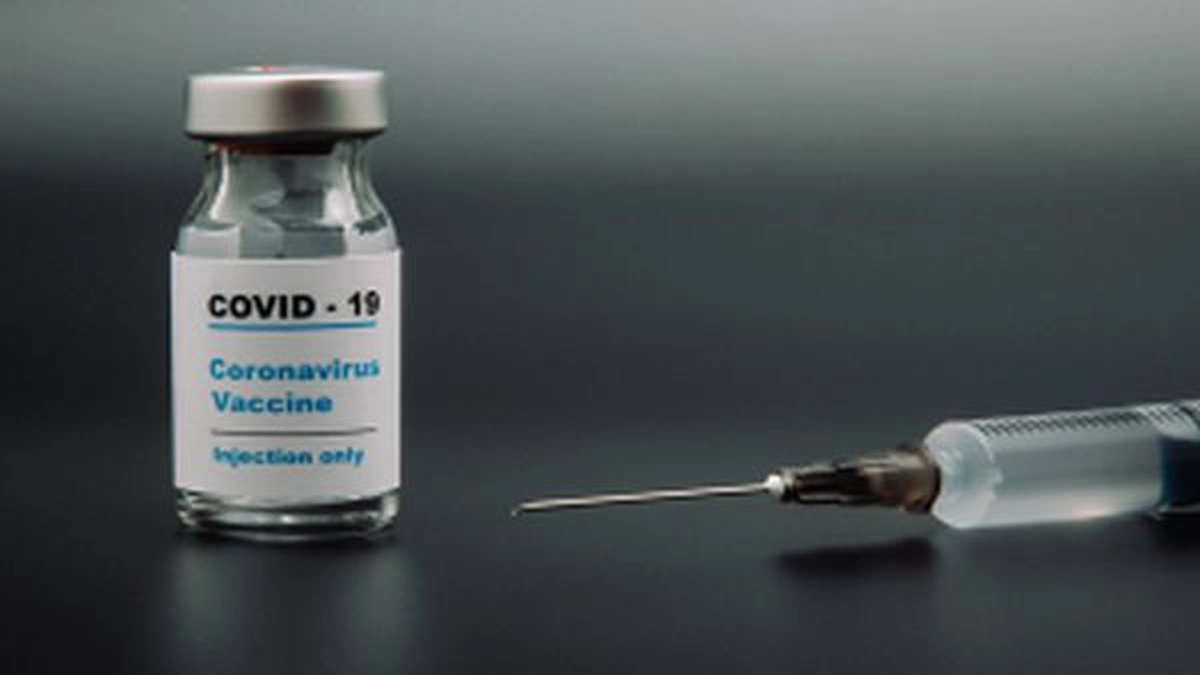 Prof. dr. Carmen Dorobăț explică motivele pentru care s-ar vaccina impotriva COVID-19 cu vaccinul Pfizer