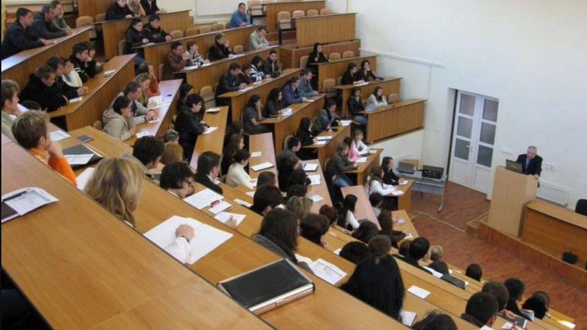 amfiteatru studenti iasi
