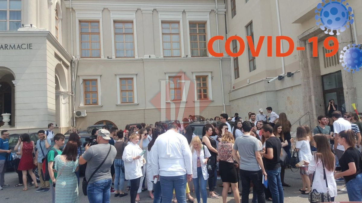 protest-studenti-umf-iasi-covid-19