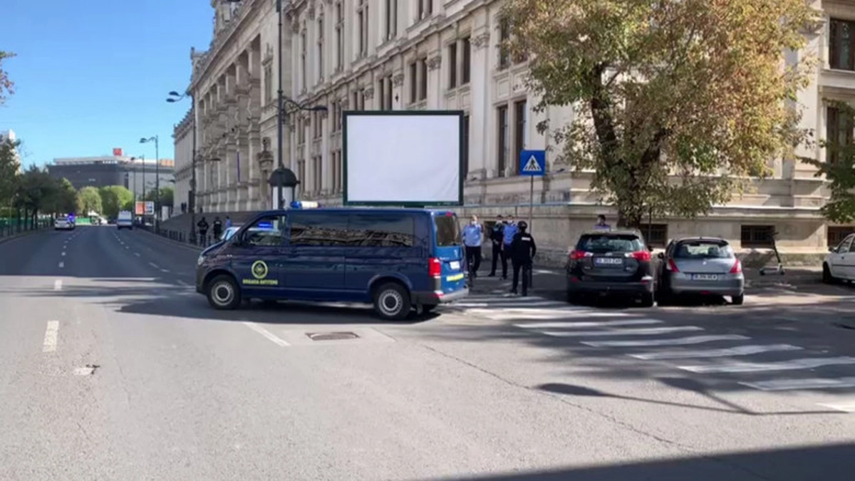 SRI intervine în București