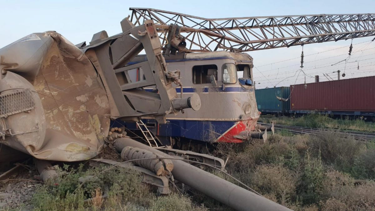 fetelti-tren